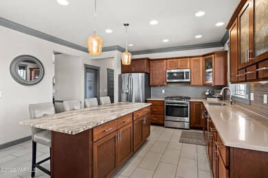 7- Kitchen