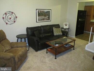 7533 Belle Grae Dr unit 12, Manassas, VA 20109 - photo 5