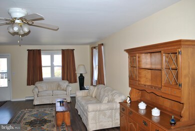 351 Calvert St, Chestertown, MD 21620 - photo 5