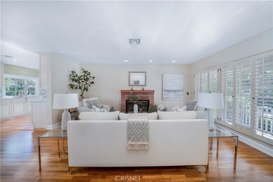 21810 Dumetz Rd, Woodland Hills, CA 91364 - photo 7