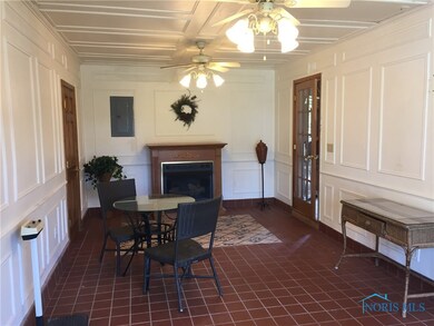 2502 Melva Ct, Toledo, OH 43611 - photo 3