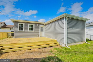 1014 Cord St, Middle River, MD 21220 - photo 4