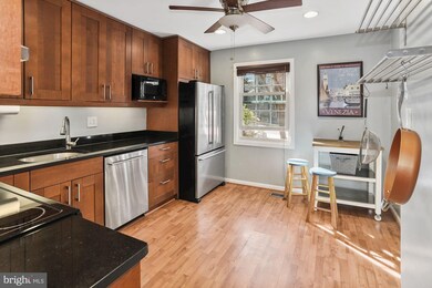 11772 Carriage House Dr unit 50, Silver Spring, MD 20904 - photo 6