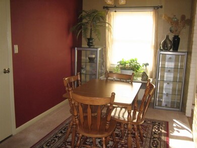 1520 Lakewood Dr, Bettendorf, IA 52722 - photo 6