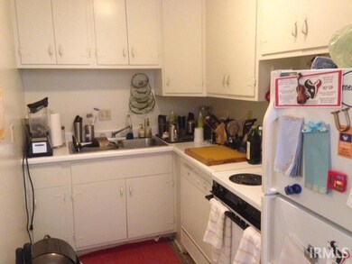 411 E 8th St unit 1, 4, 5, 6, Bloomington, IN 47408 - photo 4