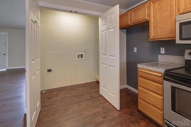 1656 SW 34th St, Redmond, OR 97756 - photo 6