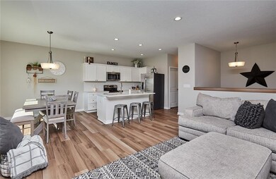 9600 Marnewood Dr, Johnston, IA 50131 - photo 6