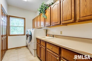 4408 Fairhaven Rd, Davenport, IA 52807 - photo 4