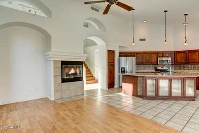 08_3851_E_Kings_Avenue__08_mls