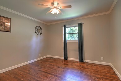 128 Barnes-7