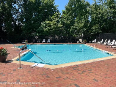 3461 Amboy Rd unit 4F, Staten Island, NY 10306 - photo 3