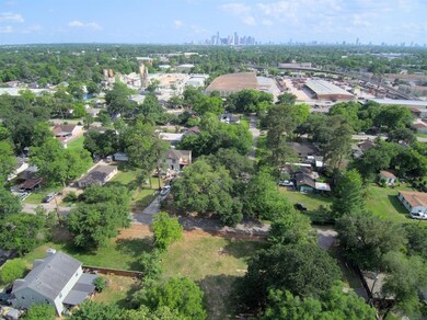 7002 Amber St, Houston, TX 77022 - photo 5