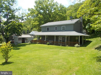 690 W Piedmont St, Keyser, WV 26726 - photo 2