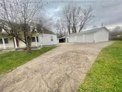 710 Hemlock Dr, Elkview, WV 25071 - photo 5