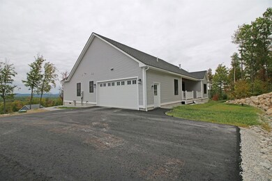 453 Blane Cir unit 25, Pembroke, NH 03275 - photo 2