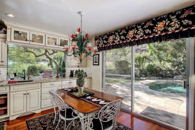 Kitchen Informal Dining