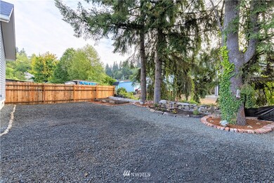 1209 Cedar St, Raymond, WA 98577 - photo 7