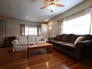 24 Talbot St, Saugus, MA 01906 - photo 7