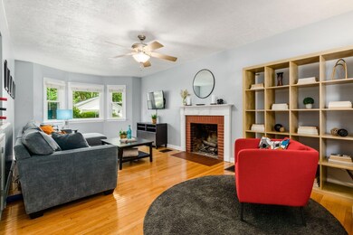 008_f931_L 540 Richards Rd015