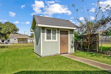 619 18th St, Lake Charles, LA 70601 - photo 5