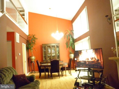 9435 Gentle Cir, Montgomery Village, MD 20886 - photo 2