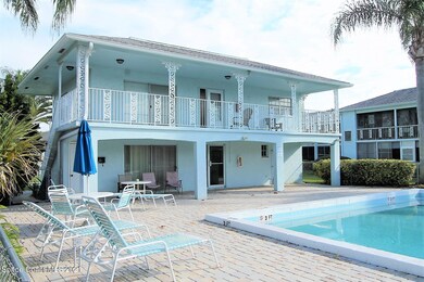 Pool & Clubhouse