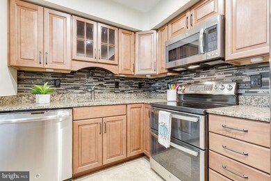 2986 Mission Square Dr, Fairfax, VA 22031 - photo 6