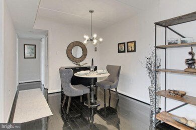 136 Roberts Ln unit 302, Alexandria, VA 22314 - photo 5