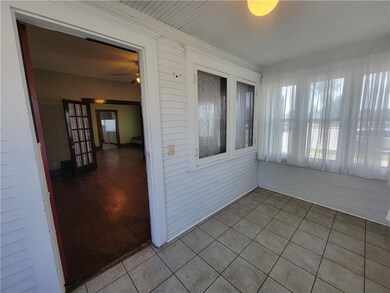 204 S Cherry St, Effingham, IL 62401 - photo 2