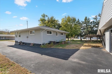 633 3rd Ave W, Milan, IL 61264 - photo 4