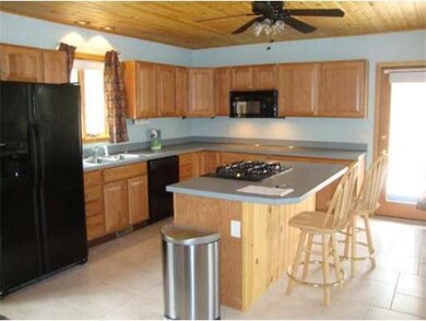 276 Turkey Hill Rd, Northampton, MA 01062 - photo 4