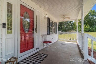 Other half of huge front porch.