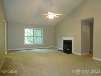 575 Woodcrest Dr, Gastonia, NC 28052 - photo 5