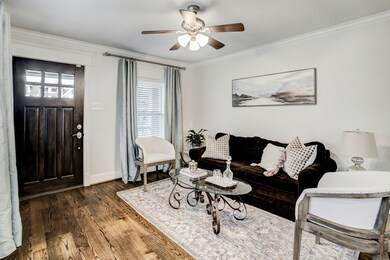 202 Munford St, Houston, TX 77008 - photo 3