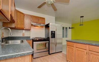 Kitchen (2)
