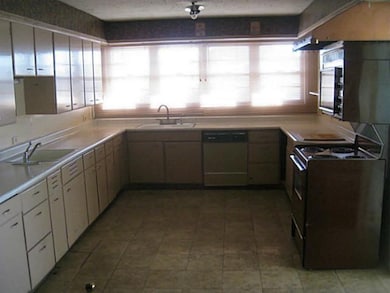 2500 Memphis Ave, El Paso, TX 79930 - photo 6