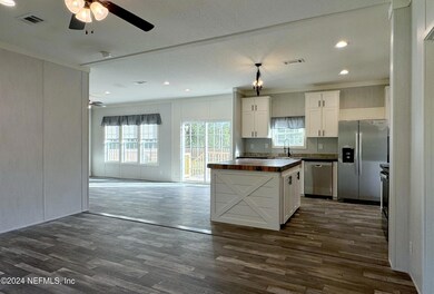 127 Domingo Rd, Satsuma, FL 32189 - photo 6