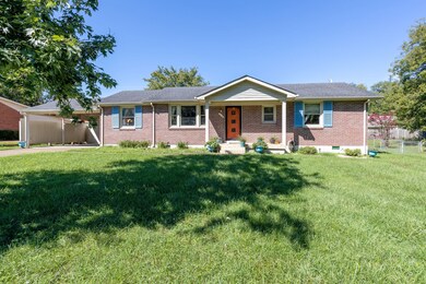 310 Evergreen Dr, Columbia, TN 38401 - photo 2