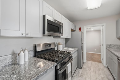 6052 E 17th St, Tucson, AZ 85711 - photo 4