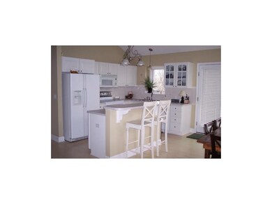 7637 Constance St, Shawnee, KS 66216 - photo 7