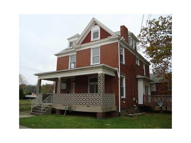 250 Main St, New Kensington, PA 15068 - photo 2