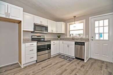 15 Oran St, Worcester, MA 01605 - photo 4