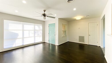 4818 Viking Dr, Houston, TX 77092 - photo 5