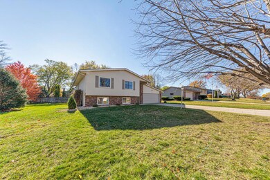 251 17th St NE, Owatonna, MN 55060 - photo 2