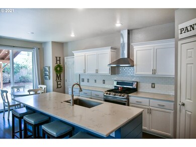 5518 Jeffrey Way, Eugene, OR 97402 - photo 4