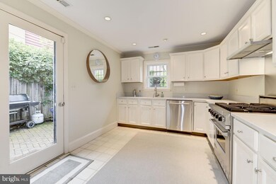 1416 10th St NW, Washington, DC 20001 - photo 7