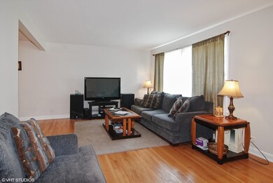 9857 Drury Ln, Westchester, IL 60154 - photo 2