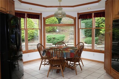 Beautiful Bay in the Kitchen 22x13