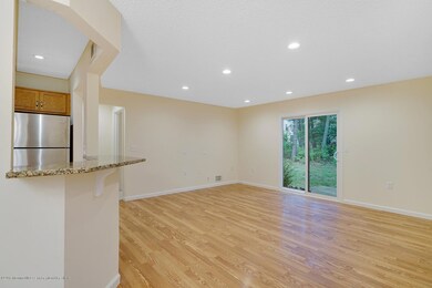 233 Azalea Cir Jackson NJ-large-007-12-I