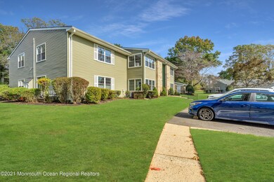 60 Quince Ct unit 263, Red Bank, NJ 07701 - photo 4